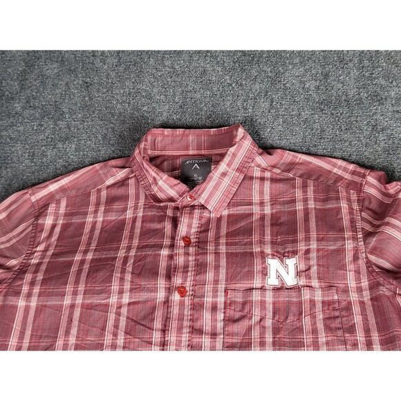 Nebraska Corn Huskers Button Up Shirt Men Sz XL Plaid Pocket Antigua Sportswear - Picture 2 of 8